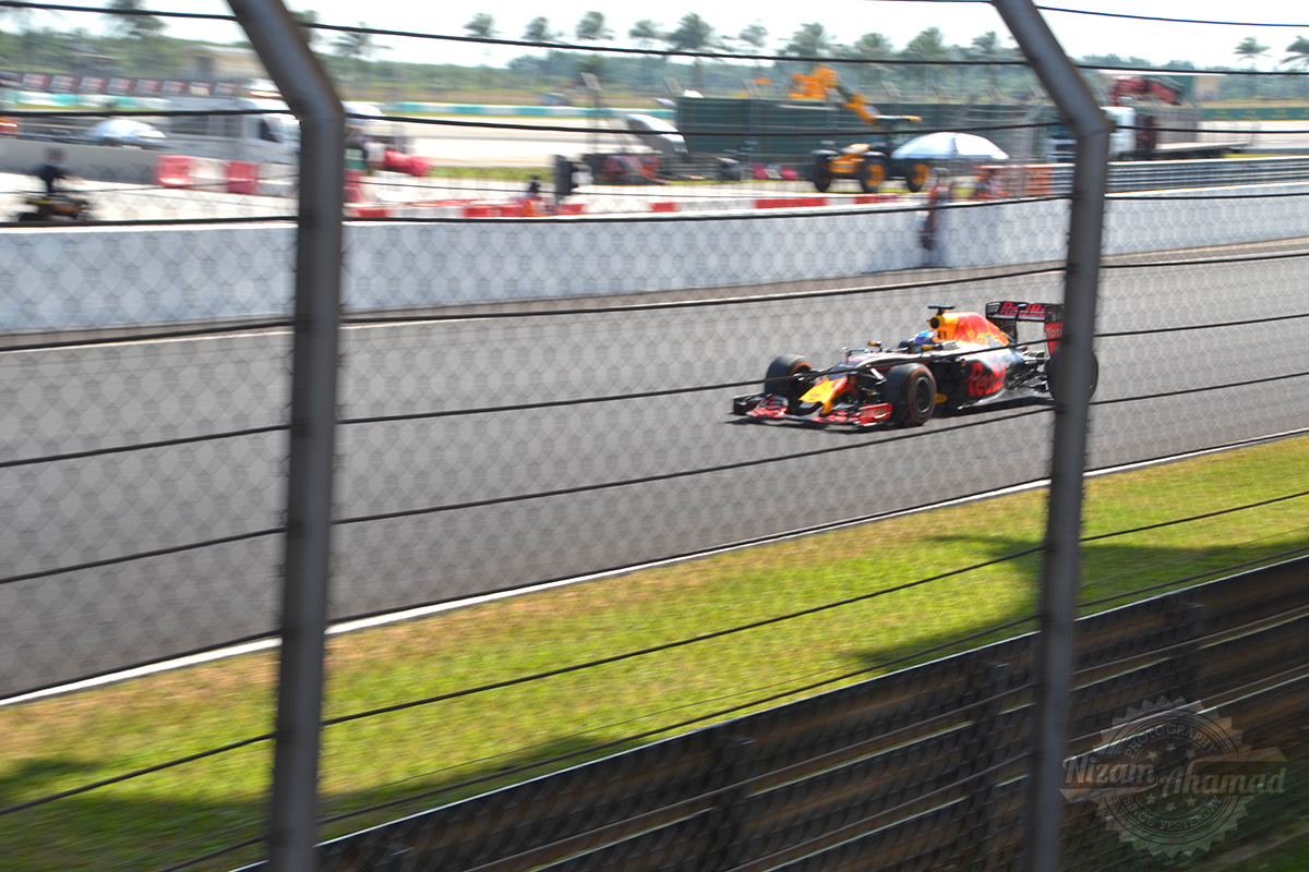 2016-F1-Sepang-0202